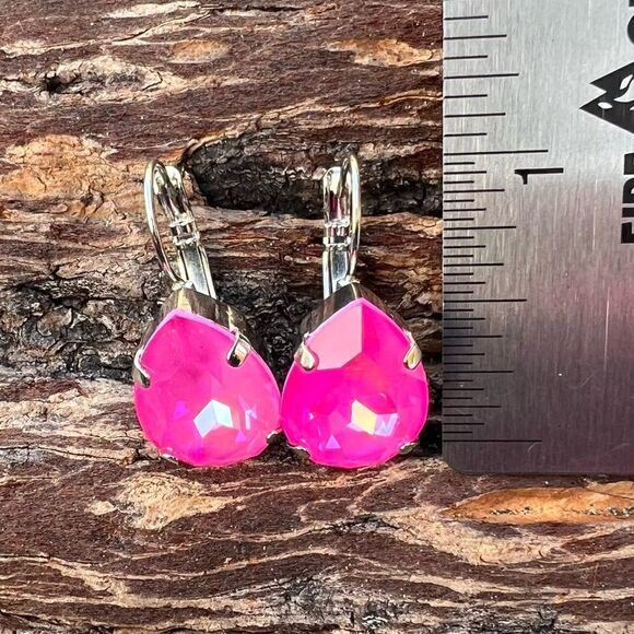 Earrings with Barbie pink Swarovski crystal - Picture 2 of 4